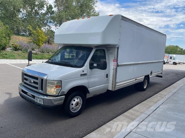 Ford E-350 Skapbiler