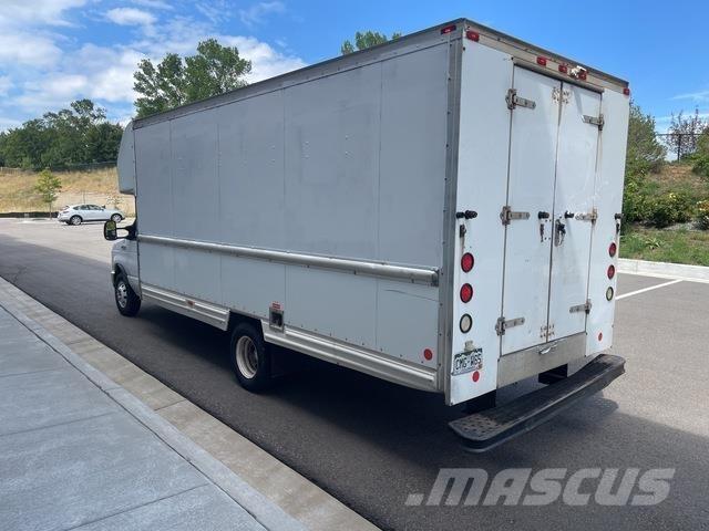 Ford E-350 Skapbiler