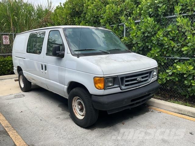 Ford E-350 Varebiler