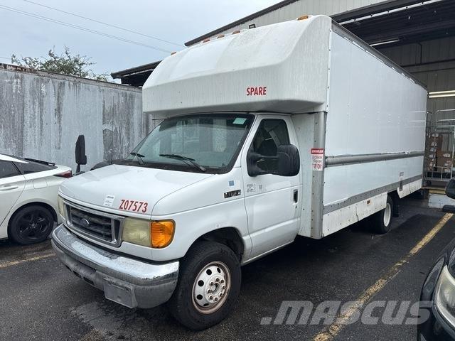 Ford E-350 Lette lastebiler