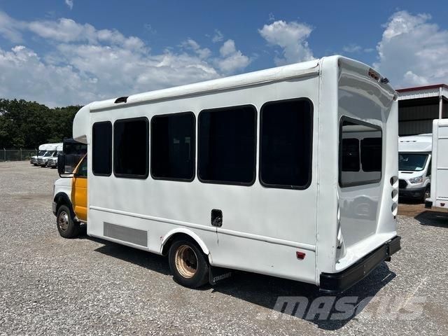 Ford E-350 Minibusser
