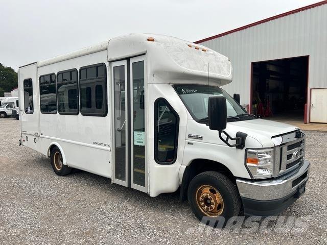 Ford E-350 Minibusser