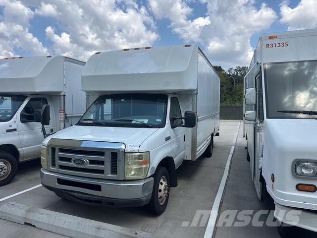 Ford E-350 Lette lastebiler