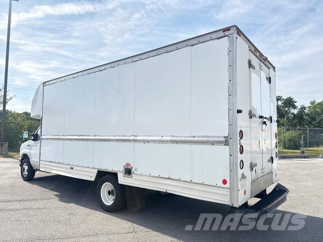 Ford E-350 Lette lastebiler