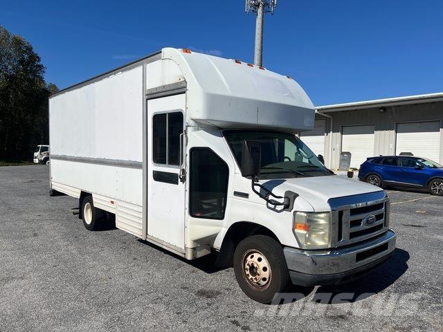 Ford E-350 Skapbiler