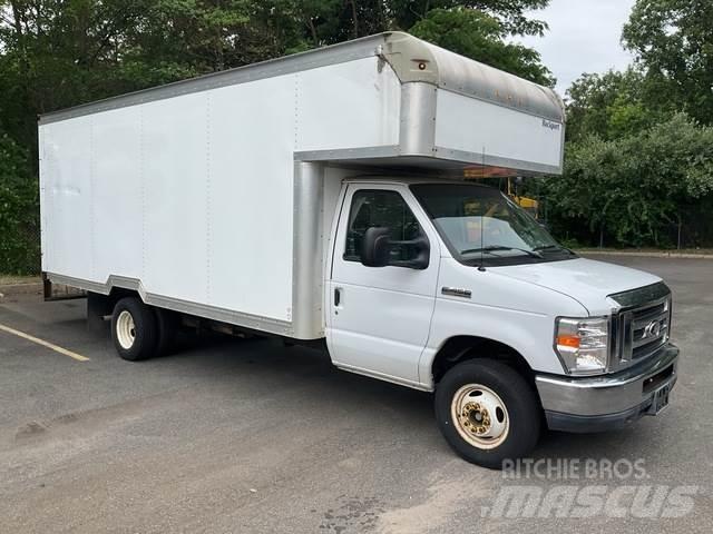 Ford E-450 Skapbiler