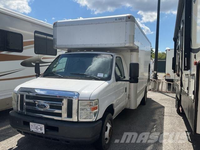 Ford E-450 Skapbiler