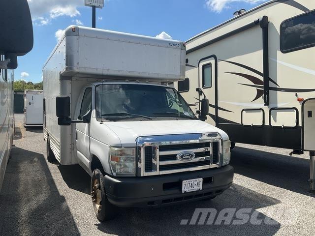 Ford E-450 Skapbiler
