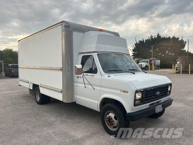Ford E350 Skapbiler