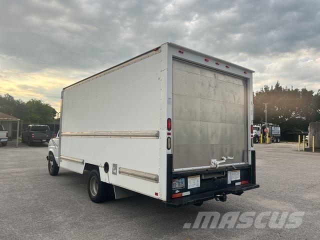 Ford E350 Skapbiler