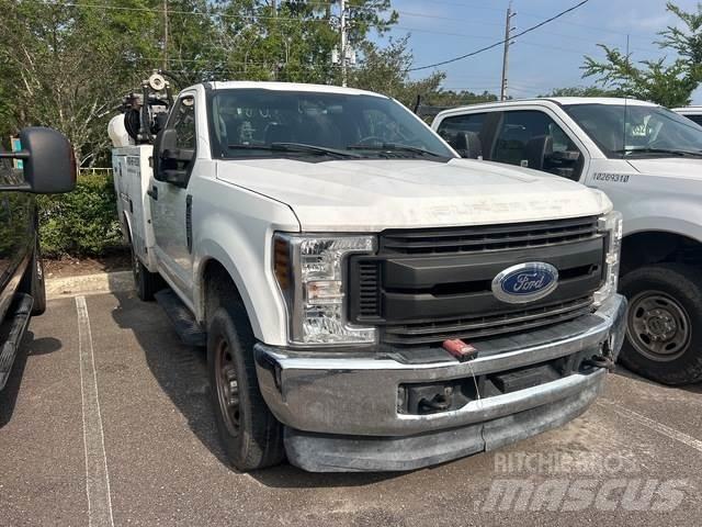 Ford F-250 Kommunalt / generelt kjøretøy