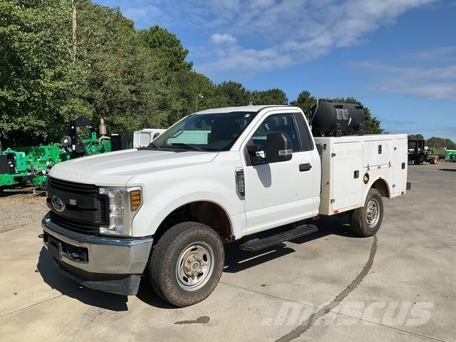 Ford F-250 Kommunalt / generelt kjøretøy