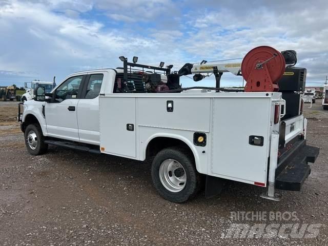 Ford F-350 Kommunalt / generelt kjøretøy