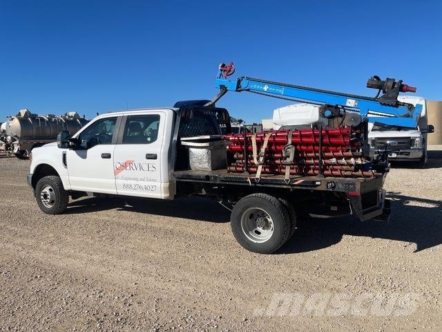 Ford F-350 Borrigg lastebilmontert