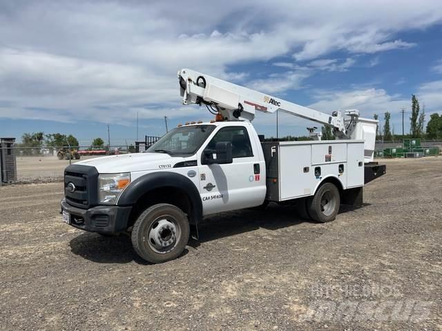 Ford F-450 Bilmontert lift