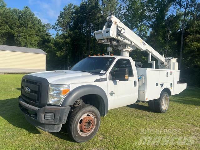 Ford F-450 Bilmontert lift
