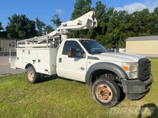 Ford F-450 Bilmontert lift