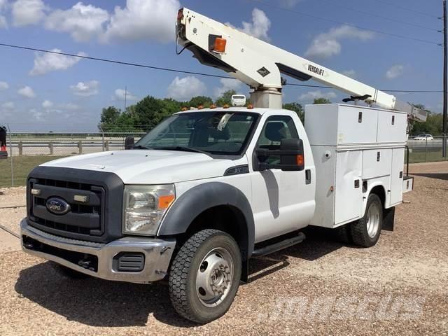 Ford F-450 Bilmontert lift