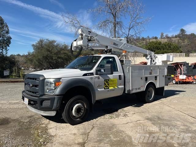 Ford F-550 Bilmontert lift