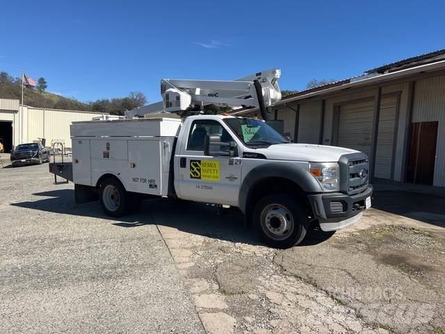 Ford F-550 Bilmontert lift