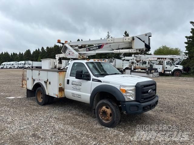 Ford F-550 Bilmontert lift