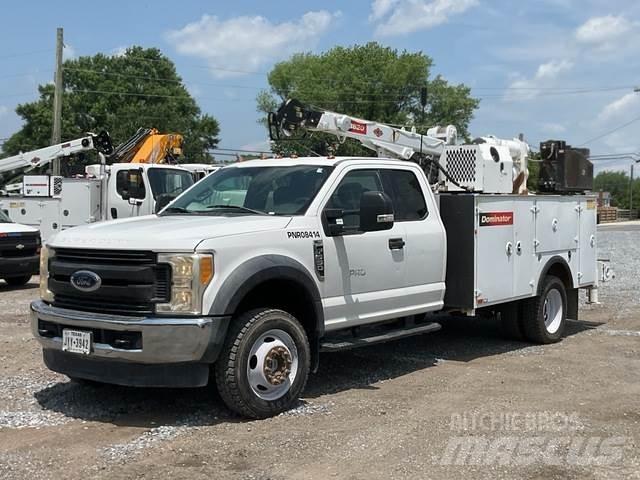 Ford F-550 Kommunalt / generelt kjøretøy