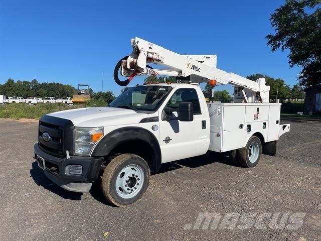 Ford F-550 Bilmontert lift