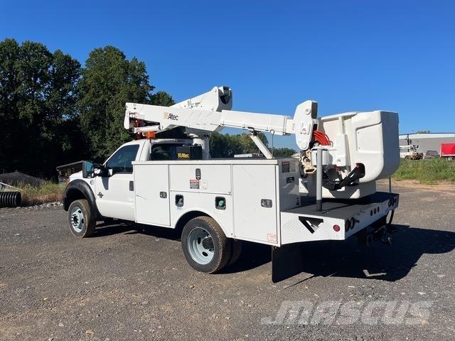 Ford F-550 Bilmontert lift