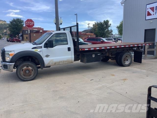 Ford F-550 Tippbil