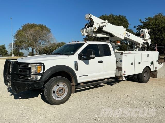 Ford F-550 Bilmontert lift