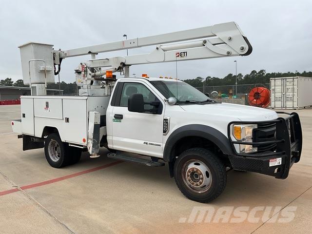 Ford F-550 Bilmontert lift