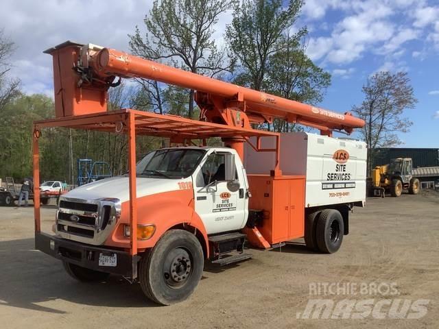 Ford F-650 Bilmontert lift