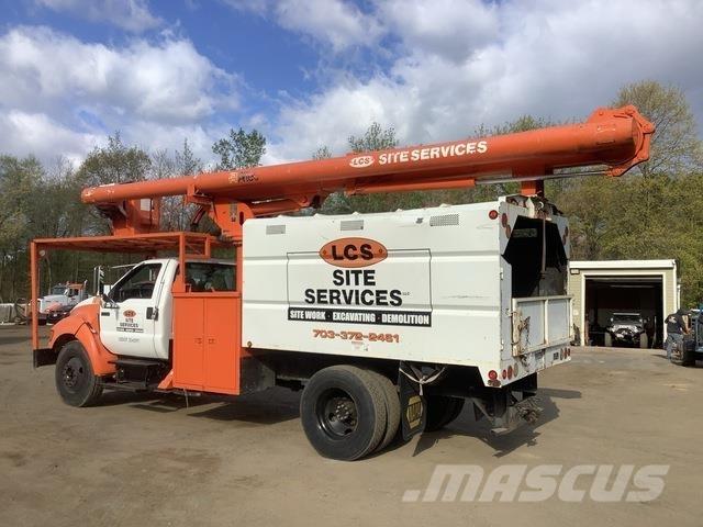 Ford F-650 Bilmontert lift