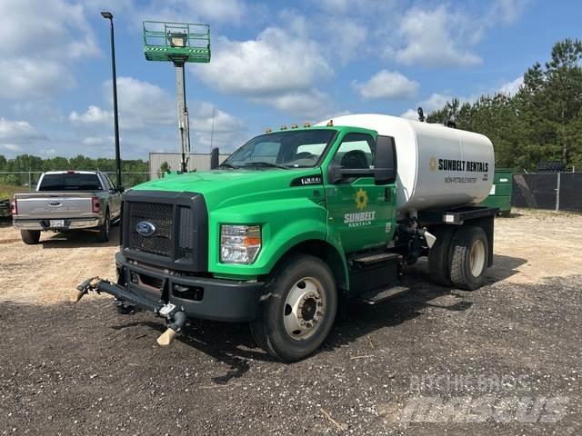 Ford F-650 Vanningsvogn for støvdemping