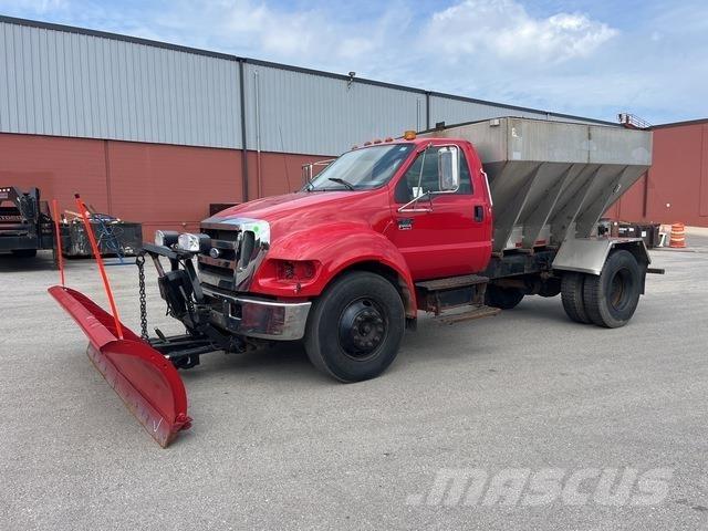 Ford F-650 Snøploger- og skjær