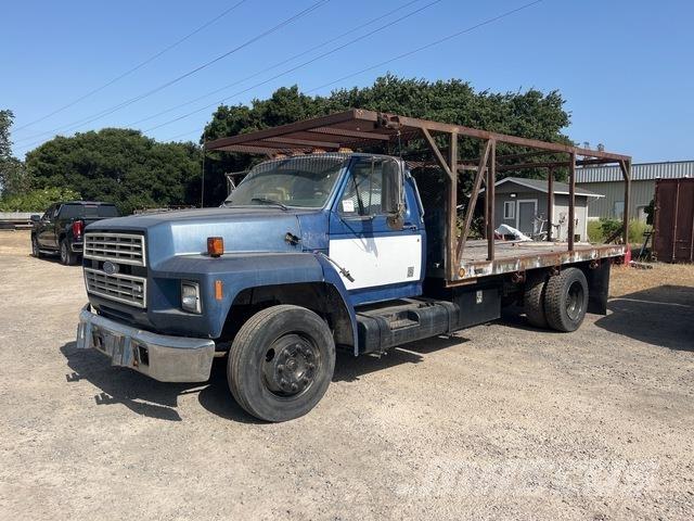 Ford F-700 Planbiler