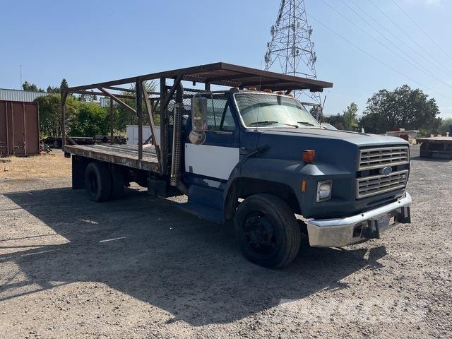 Ford F-700 Planbiler