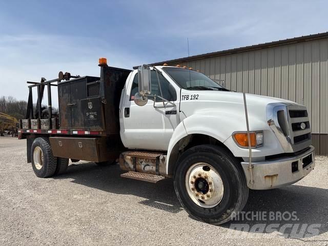 Ford F-750 Anlegg - Annet