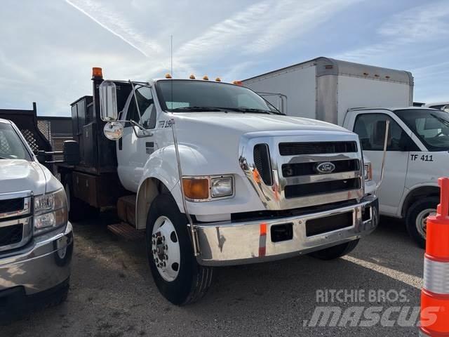 Ford F-750 Planbiler