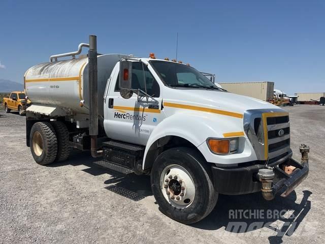Ford F-750 Vanningsvogn for støvdemping