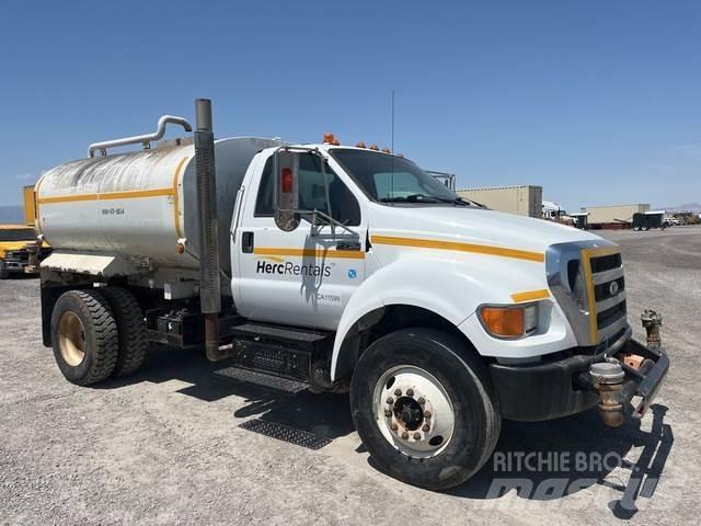 Ford F-750 Vanningsvogn for støvdemping
