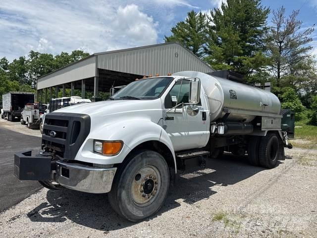 Ford F-750 Betongbiler