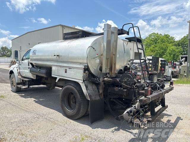 Ford F-750 Betongbiler
