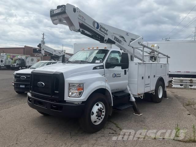 Ford F-750 Bilmontert lift