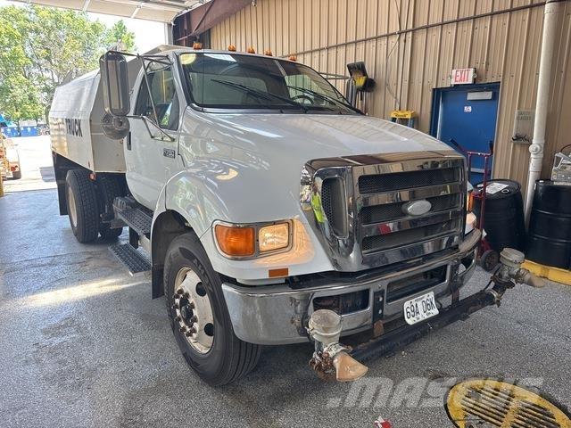 Ford F-750 Vanningsvogn for støvdemping