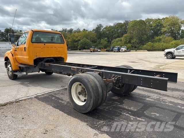 Ford F-750 Førerhus og Interiør