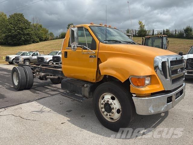 Ford F-750 Førerhus og Interiør