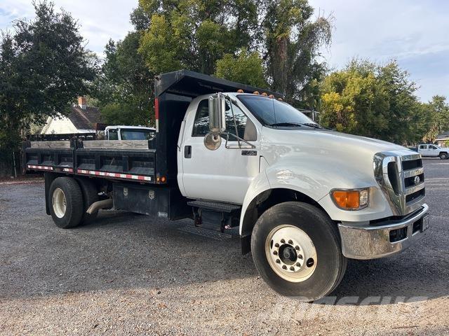 Ford F-750 Tippbil