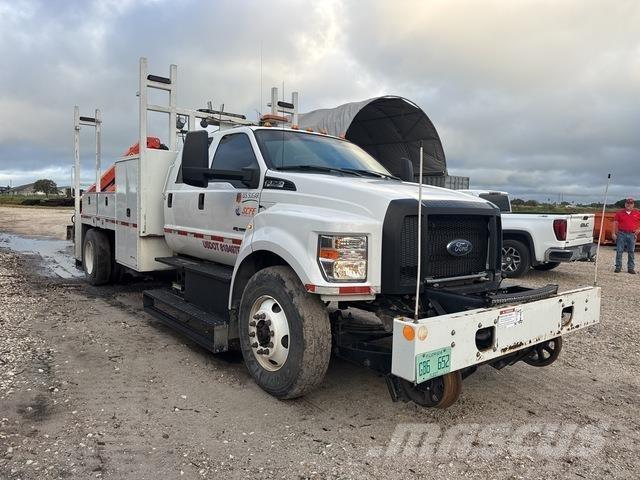 Ford F-750 XL Andre lastebiler