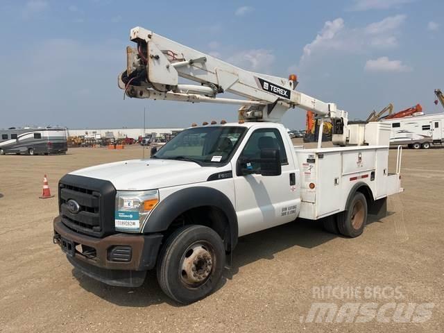 Ford F550 Bilmontert lift